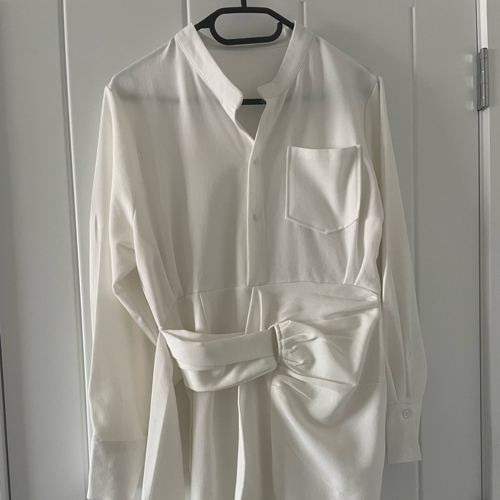 Well constructed elegant work dress